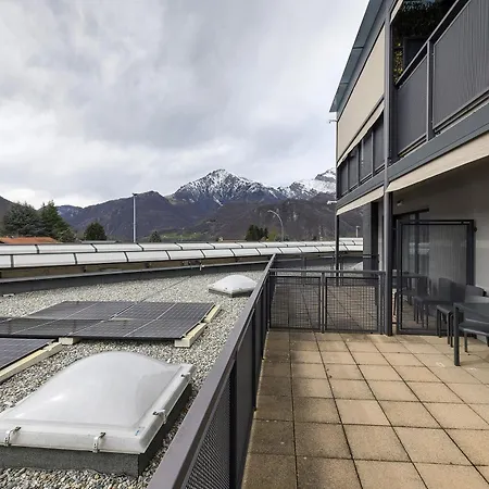 Como's Mountains Beb Cremeno